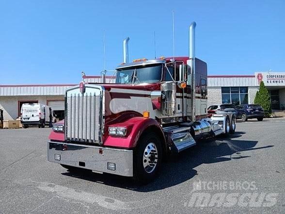 Kenworth W900L Седельные тягачи