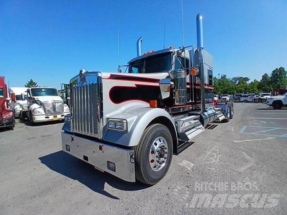 Kenworth W900L Седельные тягачи