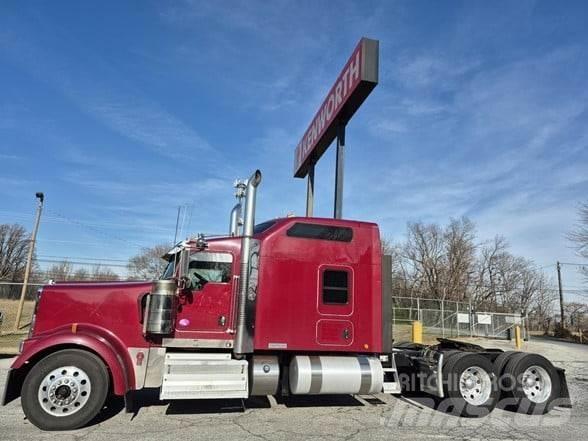 Kenworth W900L Седельные тягачи