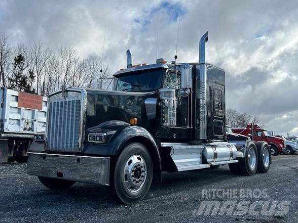 Kenworth W900L Седельные тягачи