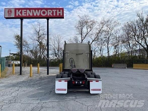 Kenworth W900L Седельные тягачи