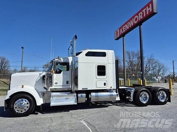 Kenworth W900L Седельные тягачи