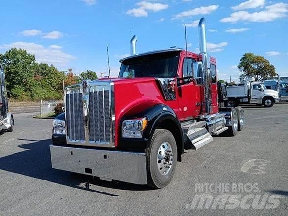 Kenworth W990 Седельные тягачи