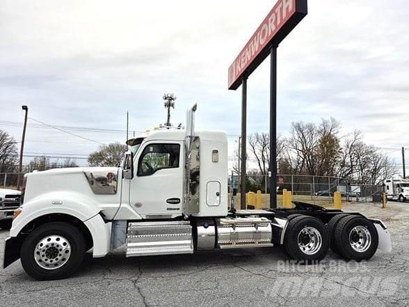 Kenworth W990 Седельные тягачи