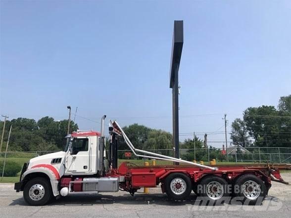 Mack GRANITE GU713 Мусоровозы