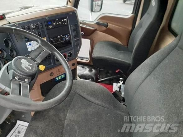 Mack GRANITE GU713 Грузовики-Самосвалы