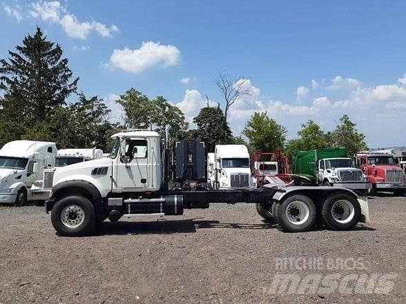 Mack GRANITE GU713 Седельные тягачи