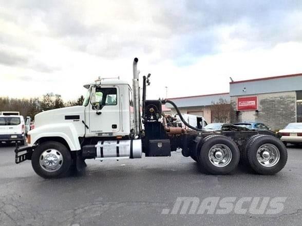 Mack PINNACLE CHU613 Седельные тягачи