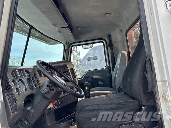 Mack PINNACLE CHU613 Седельные тягачи