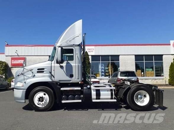 Mack PINNACLE CXU612 Седельные тягачи