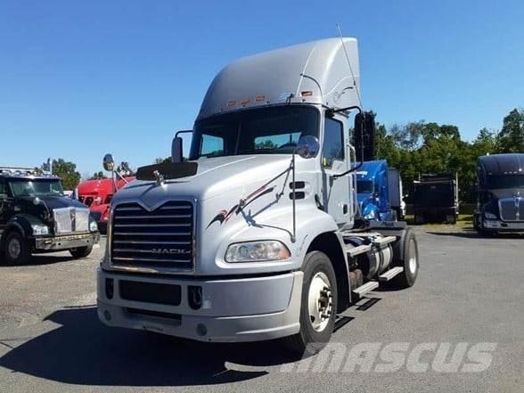 Mack PINNACLE CXU612 Седельные тягачи