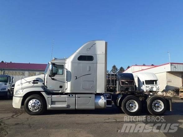 Mack PINNACLE CXU613 Седельные тягачи