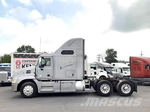 Mack PINNACLE CXU613 Седельные тягачи