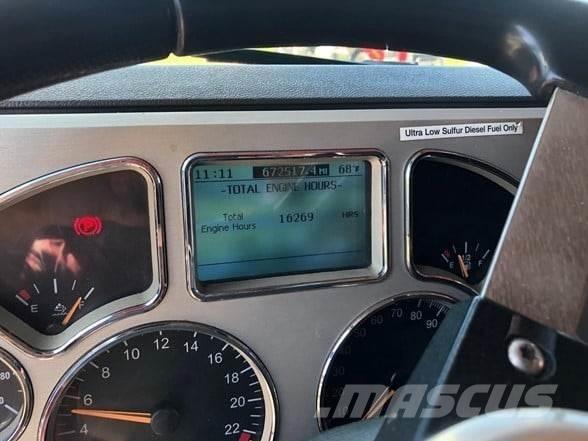 Mack PINNACLE CXU613 Седельные тягачи
