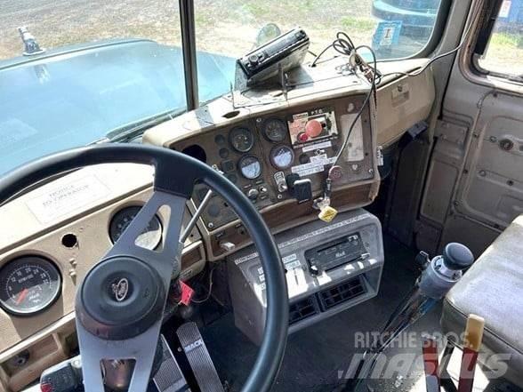 Mack RD686SX Мусоровозы