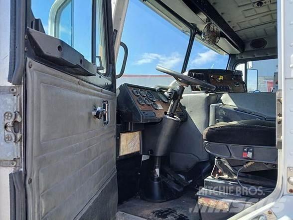 Peterbilt 320 Мусоровозы