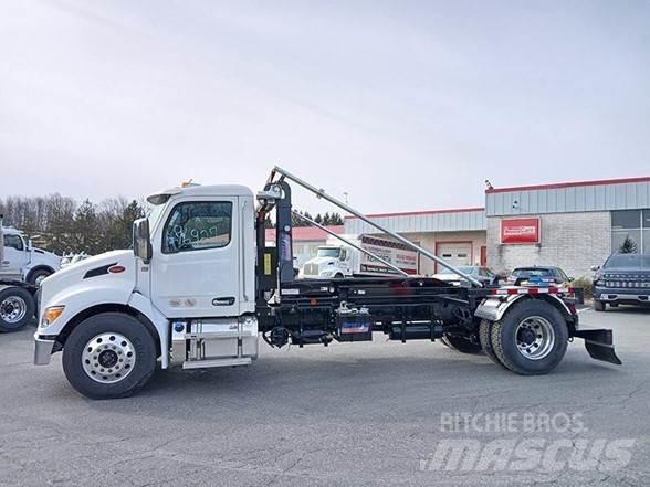 Peterbilt 537 Строительная техника - Другие