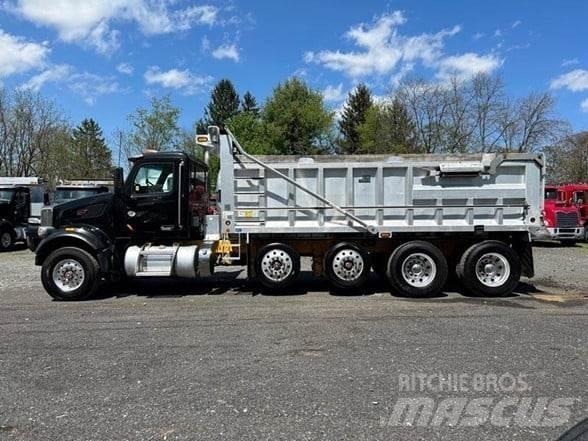 Peterbilt 567 Грузовики-Самосвалы