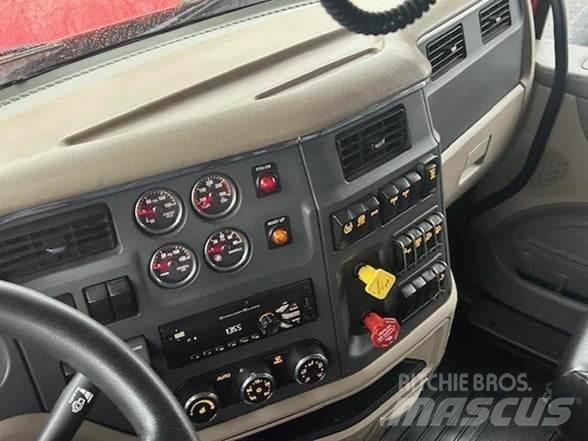 Peterbilt 567 Грузовики-Самосвалы