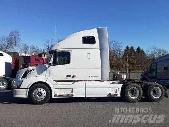 Volvo VNL64T670 Седельные тягачи
