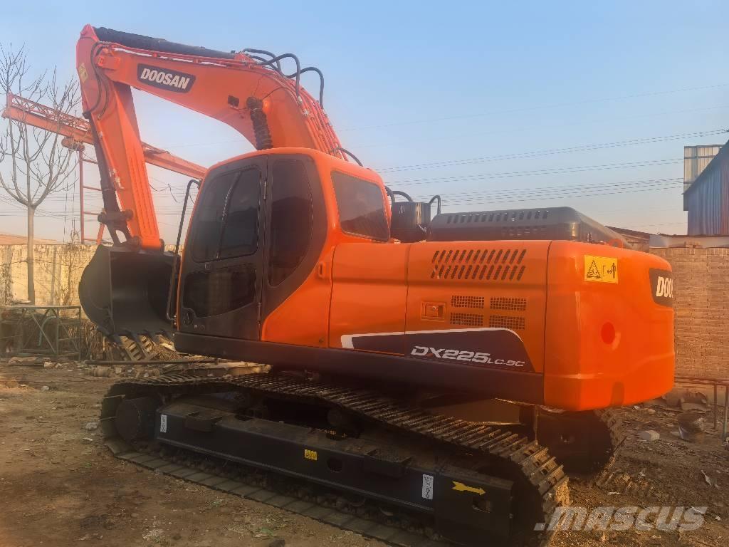 Doosan DX 225 LC-9c Гусеничные экскаваторы