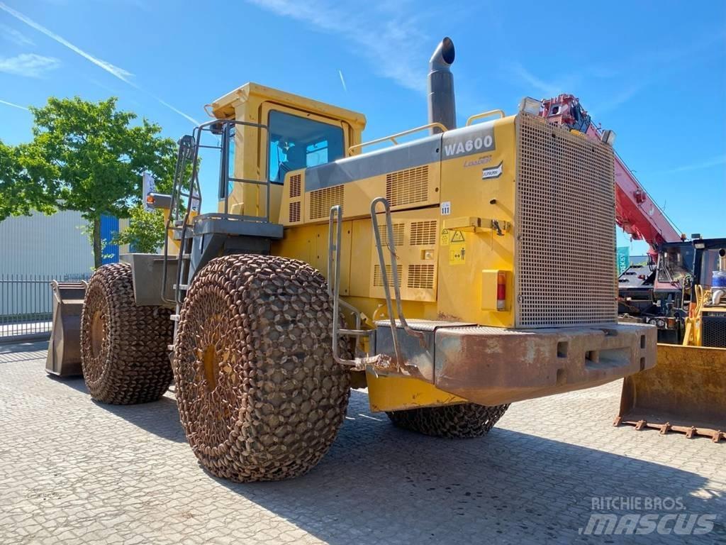 Komatsu WA 600-3 Фронтальные погрузчики
