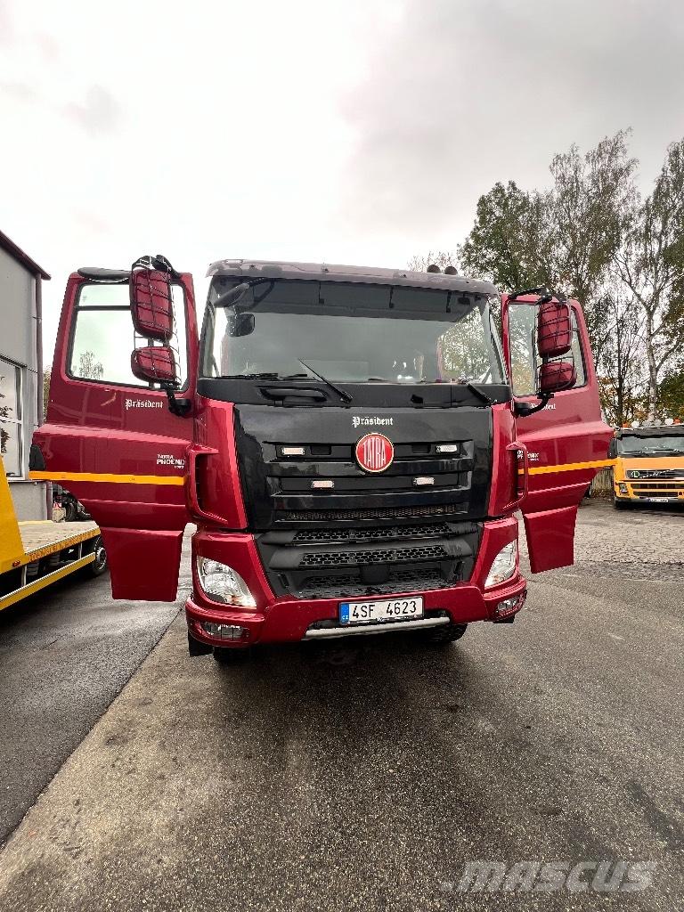 Tatra T158 Грузовики-платформы/боковая разгрузка