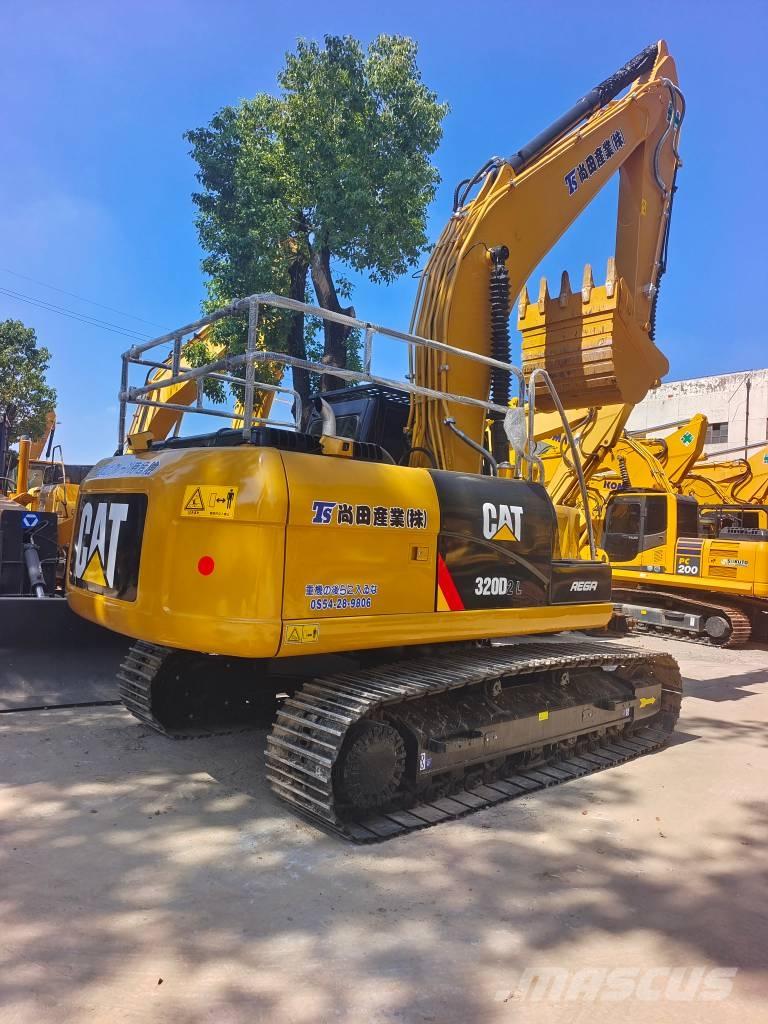 CAT 320 D2 Гусеничные экскаваторы