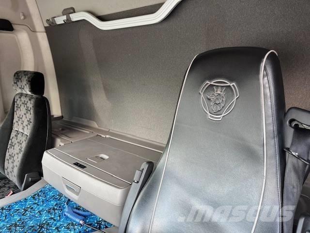 Scania P 370 Тентованные грузовики