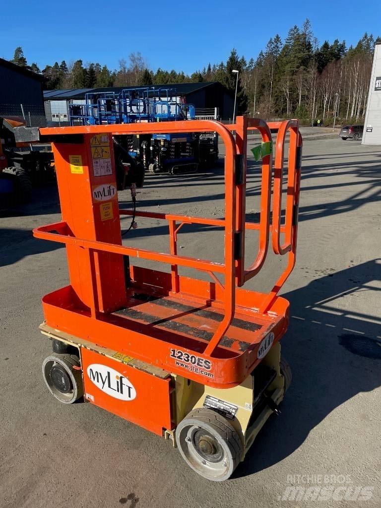 JLG 1230 Ножничные подъемники
