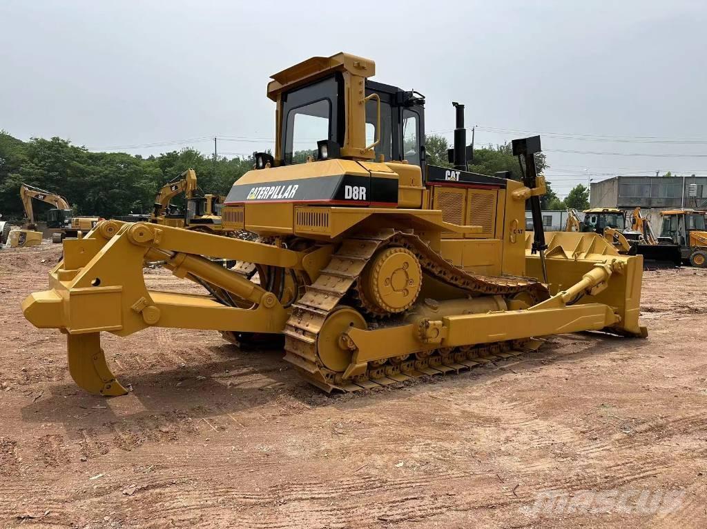 CAT D 8 R Гусеничные бульдозеры