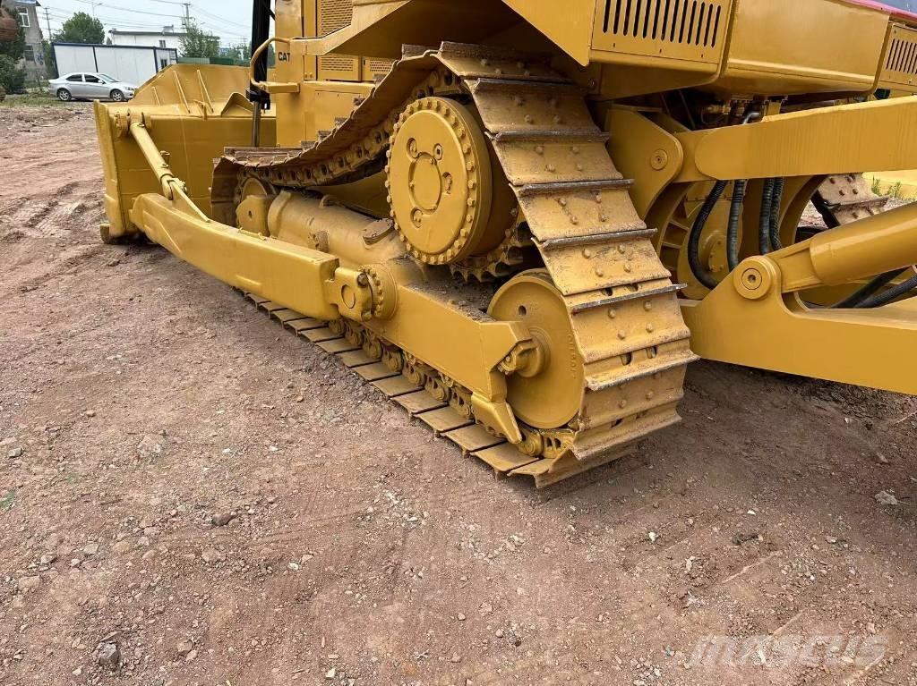 CAT D 8 R Гусеничные бульдозеры