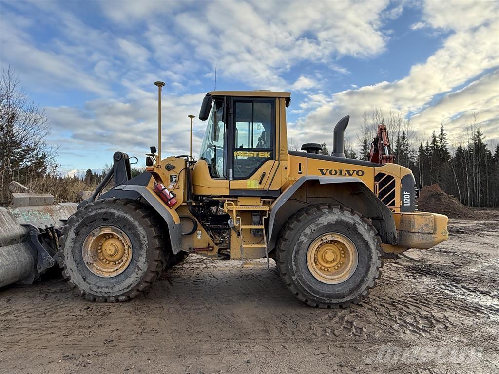 Volvo L120F Фронтальные погрузчики