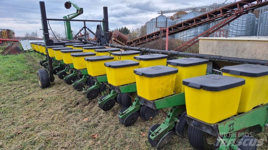 John Deere 1760 Сажалки