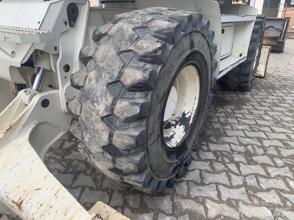 Mecalac 714 MW Колёсные экскаваторы