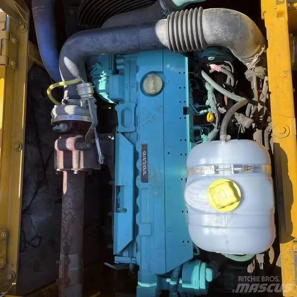 Volvo EC210B Гусеничные экскаваторы