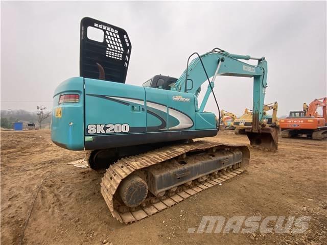 Kobelco SK 200 Гусеничные экскаваторы