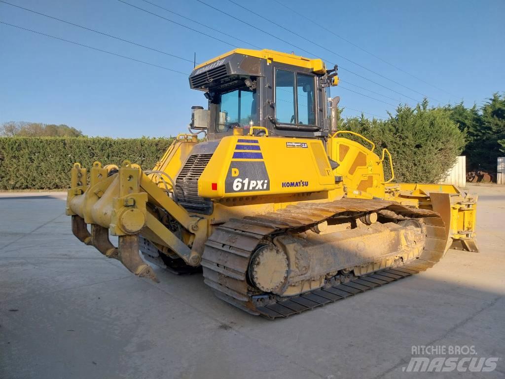 Komatsu D61PXi-24 Гусеничные бульдозеры