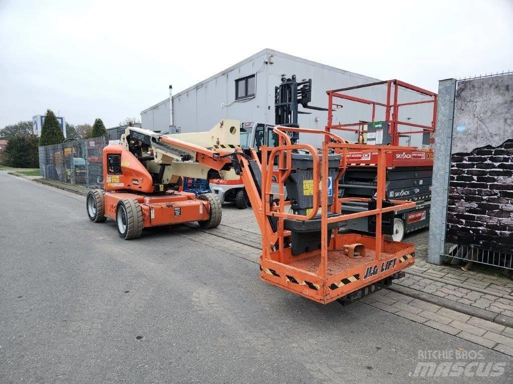 JLG M 450 AJ Коленчатые подъемники