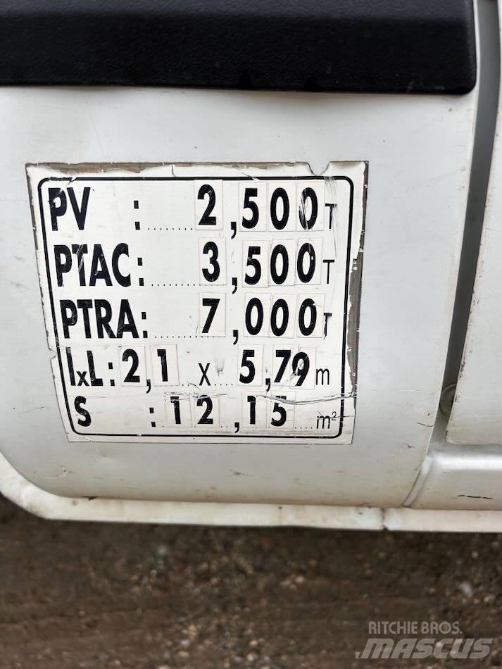 Iveco 35C 11 Изотермический фургон