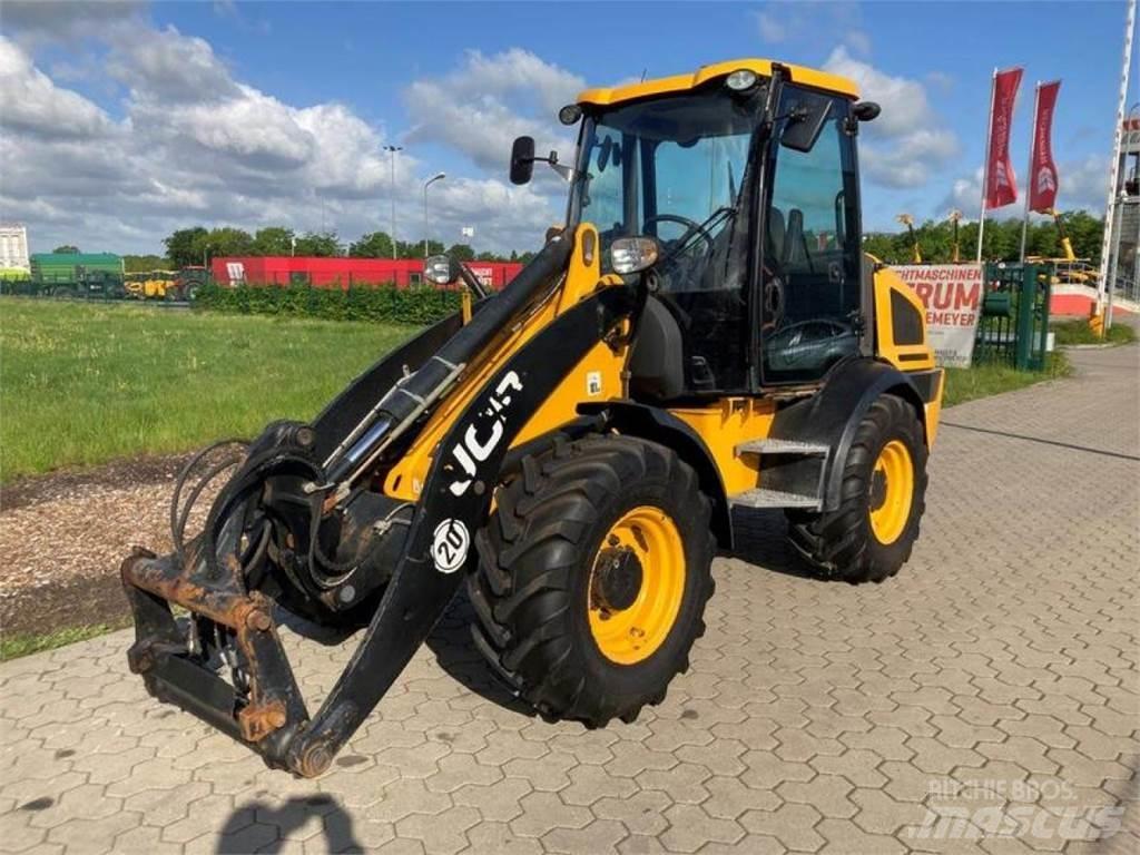 JCB 409 Фронтальные погрузчики