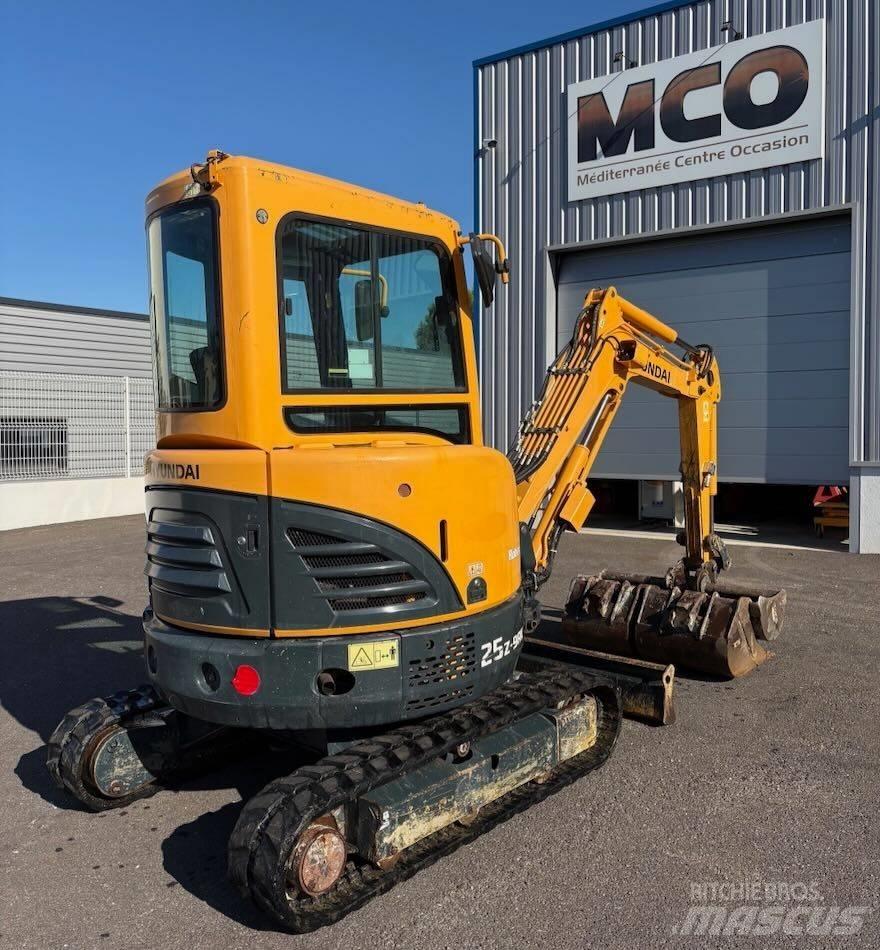 Hyundai R25Z-9 AK Мини-экскаваторы