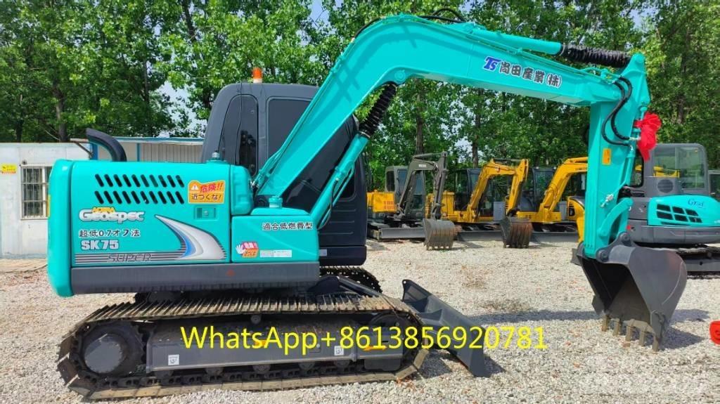 Komatsu SK75 Мини-экскаваторы