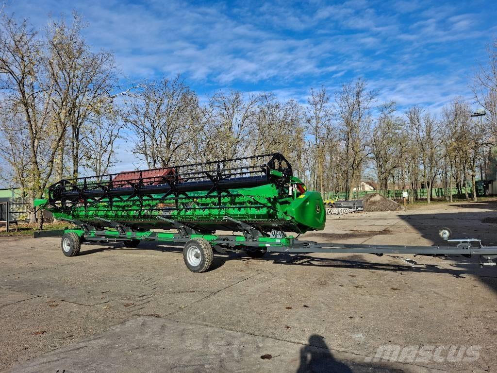 John Deere S7 900 Зерноуборочные комбайны