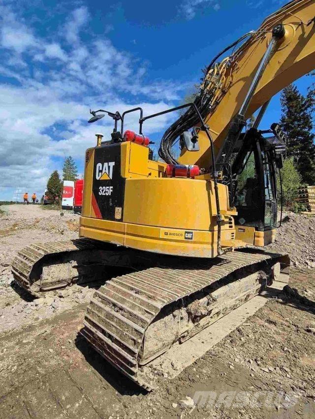 CAT 325FLCR Гусеничные экскаваторы