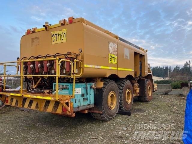  Cat/EMT EMT600 Грузовики-цистерны