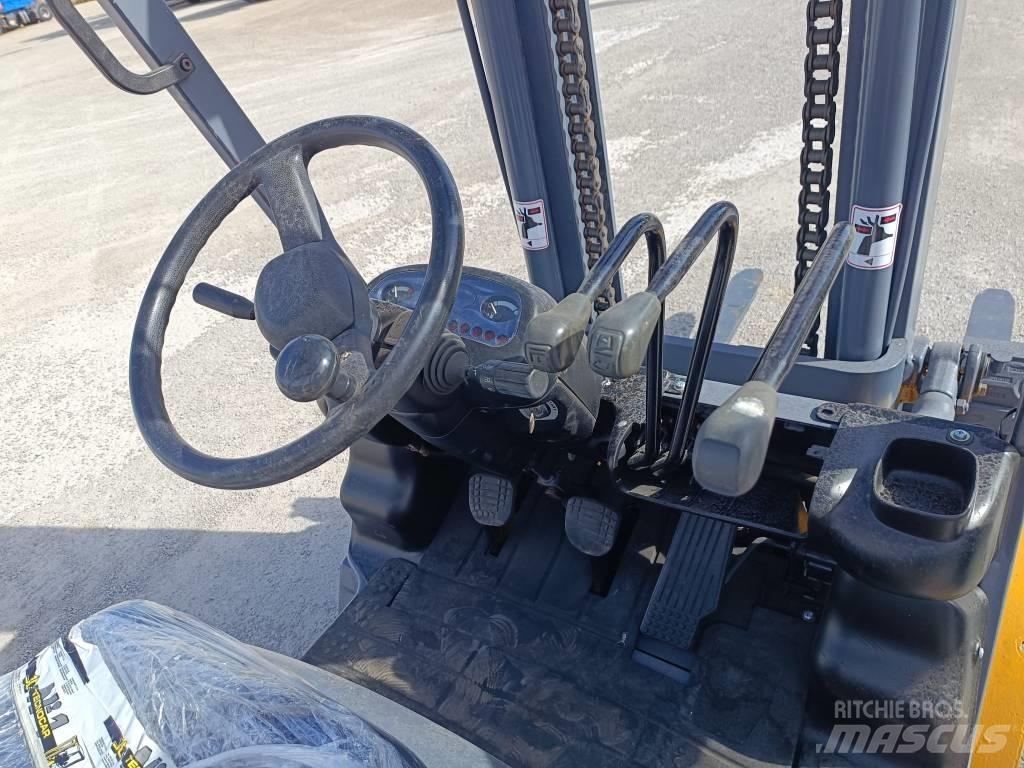 Komatsu FD30T-14 Другие складские механизмы