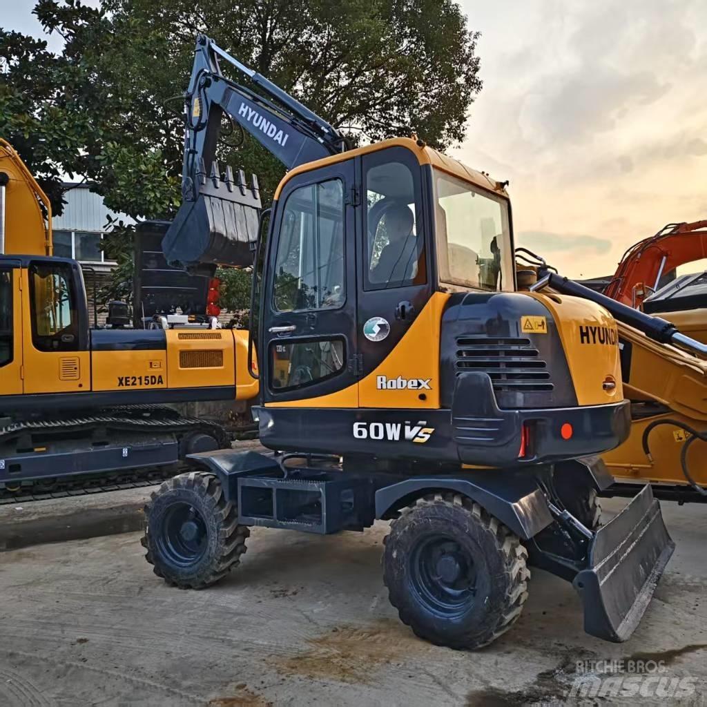 Hyundai 60 W Колёсные экскаваторы