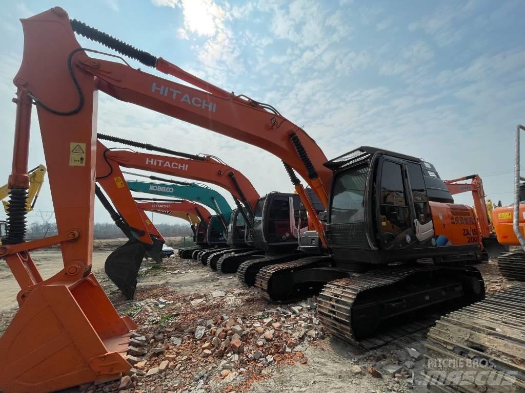 Hitachi ZX 200 Гусеничные экскаваторы
