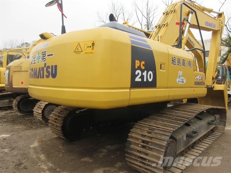 Komatsu PC 210 Гусеничные экскаваторы